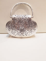 INDIAN METAL VINTAGE CLUTCH PURSE