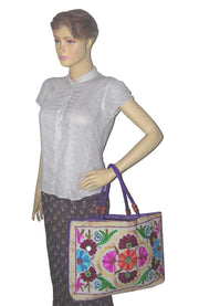 EMBROIDERY SHOULDER BAG