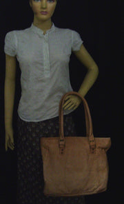 ARI EMBROIDERY LEATHER TOTE BAG