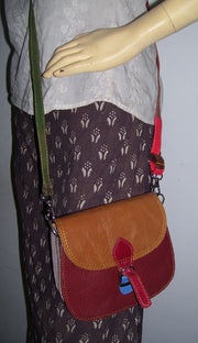SMALL LEATHER CROSS SHOULDER BAG