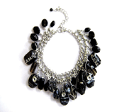 GLASS BEAD BRACELET