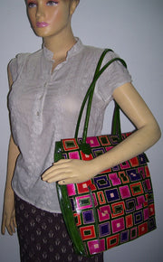 EMBOSS DESIGN LEATHER BAG