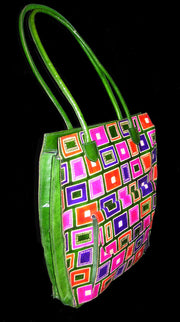 EMBOSS DESIGN LEATHER BAG