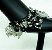 GLASS BEAD BRACELET