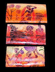 EMBOSS MOTIF LEATHER CLUTCH BAG