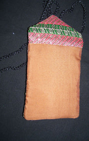 SEQUENCE EMBROIDERY BORDER MOBILE POUCH