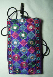 MIRROR EMBROIDERY BORDER MOBILE POUCH