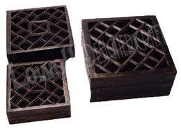 WOODEN ANTIQUE BOX