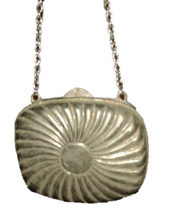 OVAL SHAPE  LINING VINTAGE PURSE BRASS BAG