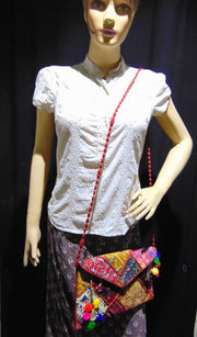 PAKISTANI OLD VINTAGE CLUTCH BAG