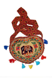 HEART DESIGN SHOULDER BAG