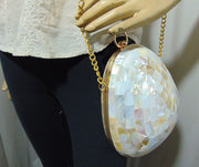 Baloon shape Pearls Chips clutch