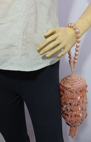 Metal mesh leaf hanging potli bag