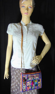 VINTAGE TEXILE EMBROIDERY CLUTCH BAG TOP ZIP