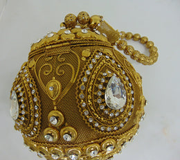 Rhinestone Metal mesh Round Potli Bag for women