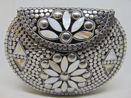 Siver Metal with Mop leaf Clutch Bag