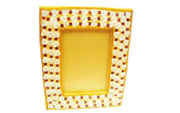 EMBEROIDERY PHOTO FRAME