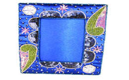 EMBROIDERY PHOTO FRAME