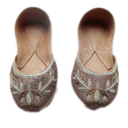 Thread Embroidered Leather Jutti