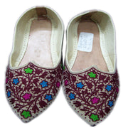 POINTED LIGHT WEIGHT ETHNIC SHOES