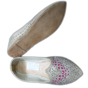 POINTED LIGHT WEIGHT ETHNIC SHOES