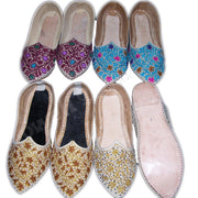 POiNTED LIGHT VELVET SOLE ETHNIC SHOES