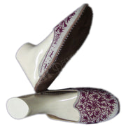 ROUND LIGHT VELVET SOLE ETHNIC SHOES