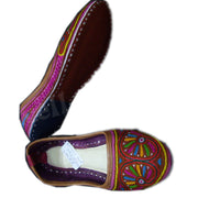 LEATHER EMBROIDERY MOJARI CLOSE SHOES