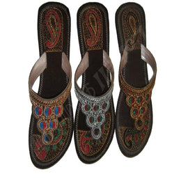 CASUAL FOOTWEAR FOR WOMEN