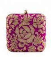 Metal frame clutch purse