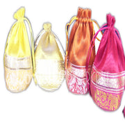 MEDIUM ROUND BASE ORGANZA POUCH WITH 2 BORDER