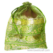 MEDIUM SIZE ORGANZA POUCH WITH 4 BORDER