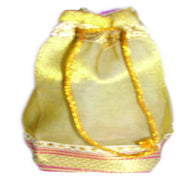 SQUARE BASE ORGANZA POUCH  BORDER