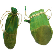 MEDIUM SIZE ORGANZA POUCH WITH GOLDEN NET