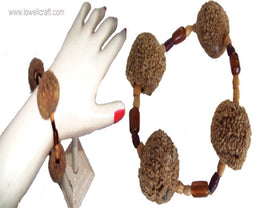 POM POM BRACELET