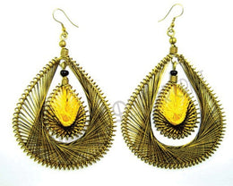 THREAD WITH METAL EARRING