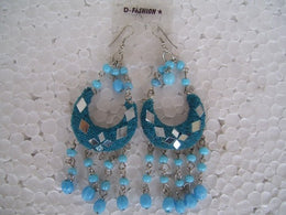 METAL EARRING