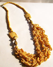 STRAND NECKLACE