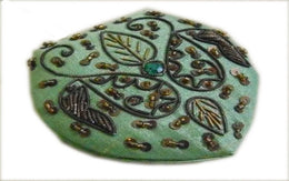 DECORATED COMPACT MIRROR