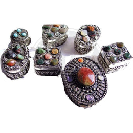 METAL JEWELERY BOX DECORATED WITH STONE