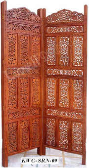 WOODEN PARTITION