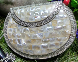 VINTAGE EVENING BAG MOTHER OF PEARL