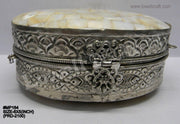 ANTIQUE SLIVER MOP RESIN CLUTCH BAG