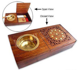 WOODEN FLIP TOP ASH TRAY