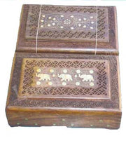 WOODEN CUTTING & CARVING BOX