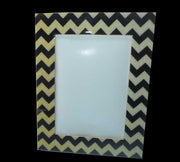 WOODEN PHOTO FRAME ENAMEL ZIG ZAC DESIGN