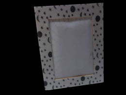 WOODEN PHOTO FRAME ENAMEL POLKA DOTS DESIGN