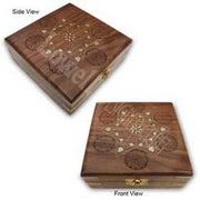HAND CARVED WOODEN TRINKLET KEEPSAKE BOX