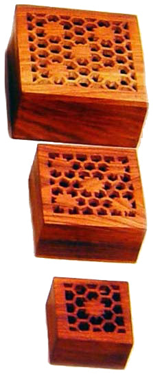 Cutwork wood square box