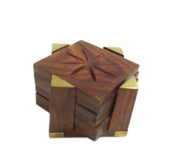 Wooden Coaster Set With Pillar Stand